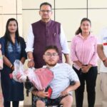 कैबिनेट मंत्री गणेश जोशी ने दिव्यांग युवक को प्रदान की इलेक्ट्रॉनिक व्हीलचेयर